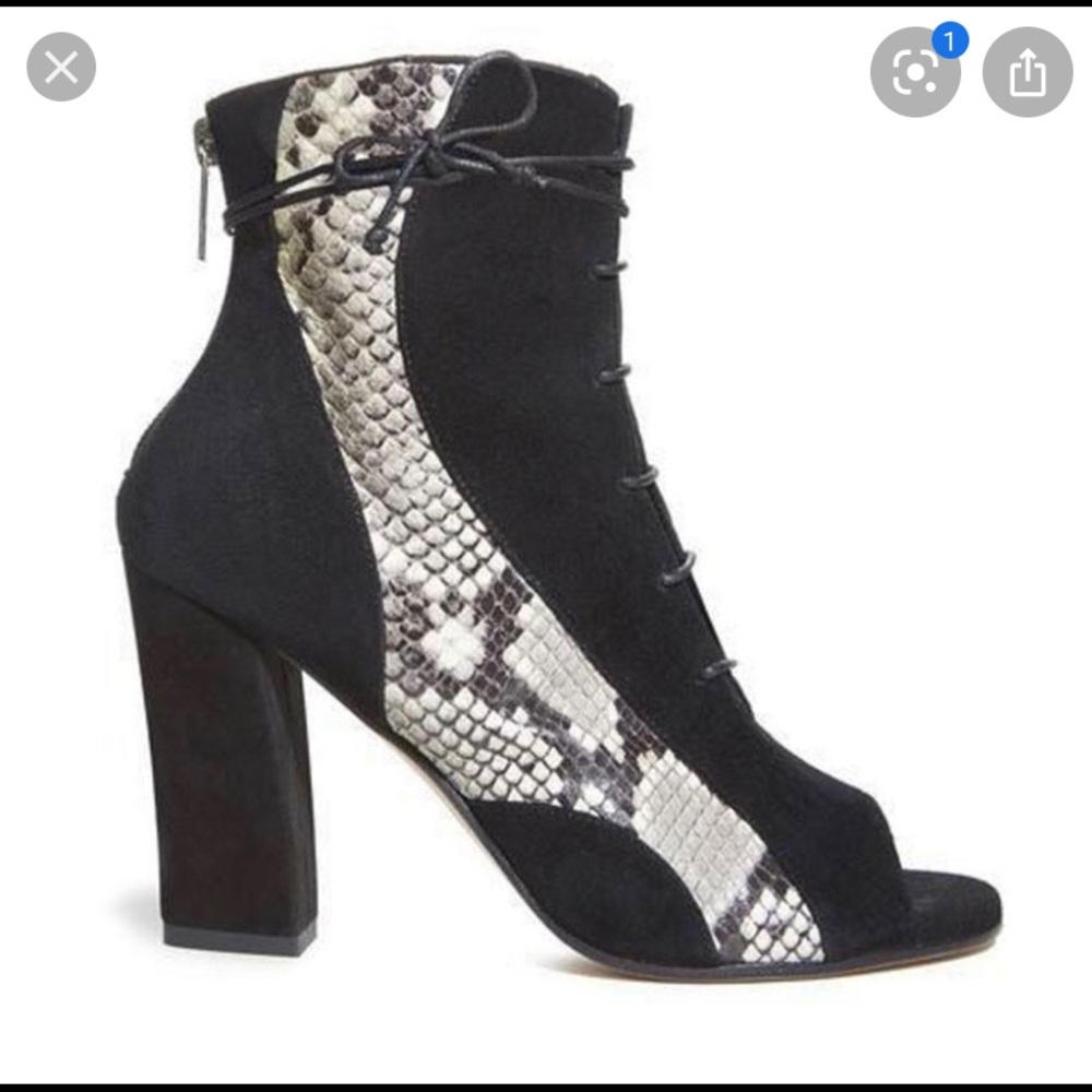 ASKA shoes